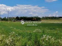 Eladó telek