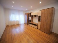 Kiadó téglalakás, albérlet