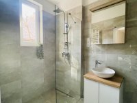 Eladó téglalakás, Pécsett 69.9 M Ft, 3 szobás