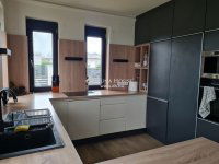 Eladó családi ház, Siófokon 190 M Ft, 5 szobás