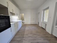 Eladó téglalakás, Pécsett 69.9 M Ft, 3 szobás