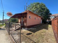 Eladó üzlethelyiség