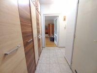 Kiadó panellakás, albérlet, Pécsett 150 E Ft / hó, 2 szobás