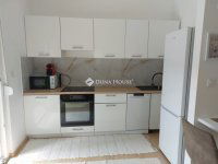 Eladó ikerház, Balatonfenyvesen 65 M Ft, 3 szobás