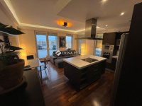 Eladó téglalakás, IV. kerületben 135 M Ft, 2 szobás