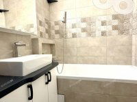 Eladó panellakás, Kecskeméten 53.99 M Ft, 3 szobás