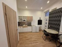 Kiadó téglalakás, albérlet, VII. kerületben 200 E Ft / hó