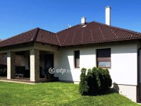 Eladó családi ház, Diósdon 235 M Ft, 5 szobás