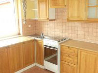 Kiadó családi ház, albérlet, Tatán 400 E Ft / hó, 3 szobás