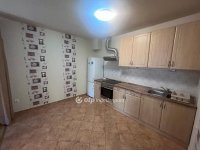Eladó téglalakás, Szegeden 63 M Ft, 2 szobás