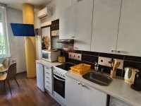 Kiadó téglalakás, albérlet, Pécsett 165 E Ft / hó, 1 szobás
