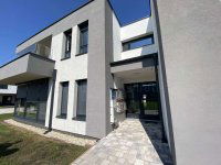 Kiadó téglalakás, albérlet, Balatonfenyvesen 270 E Ft / hó