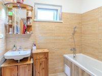 Eladó családi ház, Cserépfaluban 58 M Ft, 4 szobás
