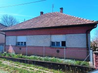Eladó családi ház, Perőcsényen 37.5 M Ft, 2 szobás