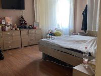 Eladó családi ház, Cegléden 79.9 M Ft, 8 szobás