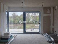 Eladó családi ház, Szegeden 231.874 M Ft, 5 szobás