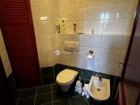 Eladó családi ház, Dunaújvárosban 119.9 M Ft, 7 szobás