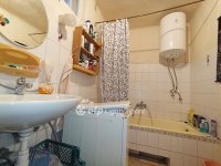 Eladó családi ház, Taron 18 M Ft, 4 szobás