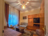 Eladó téglalakás, Sopronban 66.5 M Ft, 2 szobás