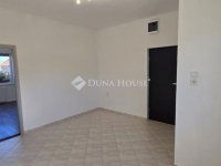 Eladó családi ház, Kecskeméten 89.9 M Ft, 5 szobás