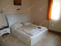 Eladó családi ház, Hévízen 119.9 M Ft, 5 szobás