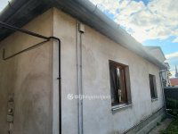 Eladó családi ház, Mikepércsen 34.9 M Ft, 2+1 szobás