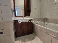 Kiadó téglalakás, albérlet, Pécsett 130 E Ft / hó, 2 szobás