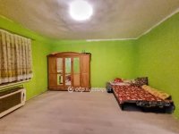 Eladó családi ház, Pápán 21.99 M Ft, 2 szobás