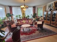 Eladó családi ház, Budakeszin 174.7 M Ft, 9 szobás