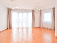 Eladó téglalakás, Kisteleken 79.99 M Ft, 4 szobás