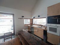 Eladó családi ház, Sukorón 104.9 M Ft, 3+1 szobás