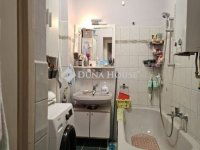 Eladó téglalakás, Pécsett 54.9 M Ft, 3 szobás