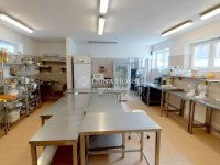 Eladó ipari ingatlan