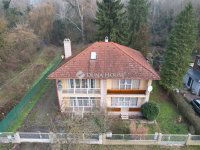 Eladó családi ház, Tatán 74.9 M Ft, 3 szobás