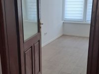 Kiadó iroda, Esztergomban 90 E Ft / hó / költözzbe.hu