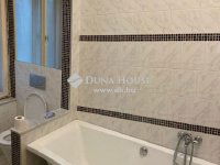 Eladó téglalakás, VIII. kerületben 90 M Ft, 4 szobás