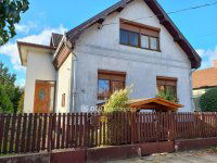 Eladó családi ház