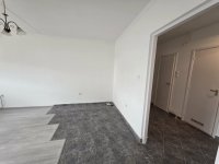 Eladó panellakás, Pécsett 48.9 M Ft, 3 szobás