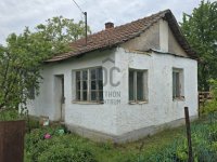 Eladó családi ház, Tiszaszőlősön 4.9 M Ft, 1 szobás