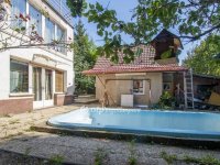 Eladó családi ház, Budakeszin 174.7 M Ft, 9 szobás