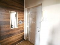 Eladó panellakás, Nyergesújfaluban 43 M Ft, 2 szobás
