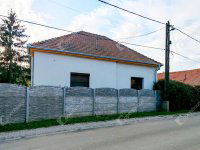 Eladó családi ház