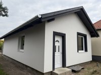Eladó családi ház, Esztergomban 43 M Ft, 2 szobás