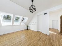 Eladó családi ház, Csobánkán 350 M Ft, 7 szobás