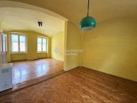 Eladó családi ház, Egerben 218 M Ft, 8 szobás