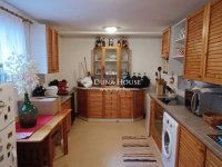 Eladó családi ház, Szentendrén 339 M Ft, 10 szobás