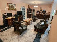 Eladó családi ház, Egerben 109.9 M Ft, 4+1 szobás