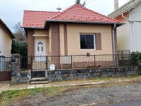 Eladó családi ház
