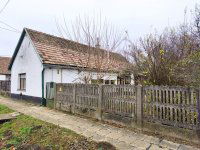 Eladó családi ház