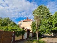 Eladó családi ház, Kecskeméten 64.8 M Ft, 6 szobás